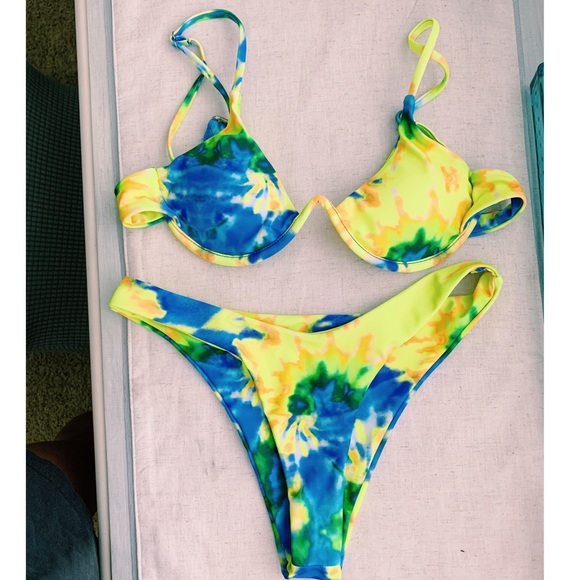 Tie Dye Bikini!! - Picture 1 of 2
